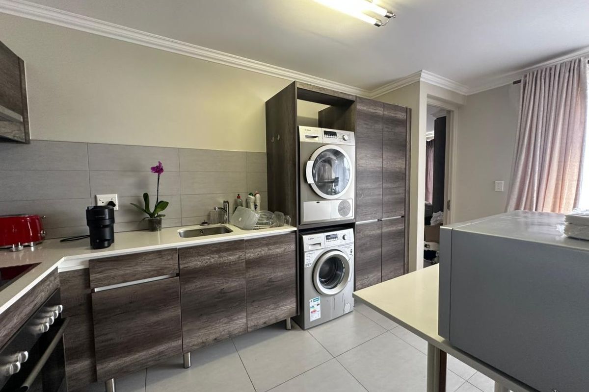 Apartment For Sale In Pretoria - Photo 5