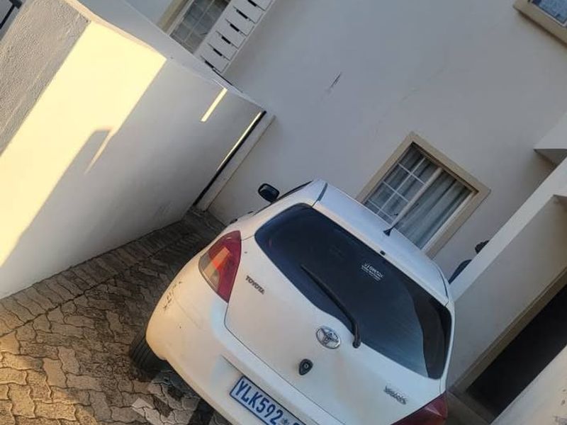 Townhouse For Sale In Midrand - Photo 2