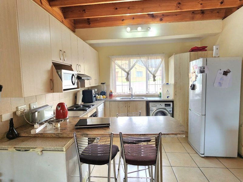 Cluster For Sale In Midrand - Photo 10