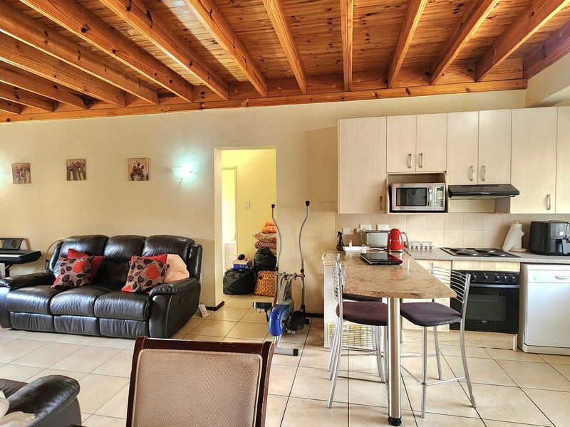 Cluster For Sale In Midrand - Photo 7