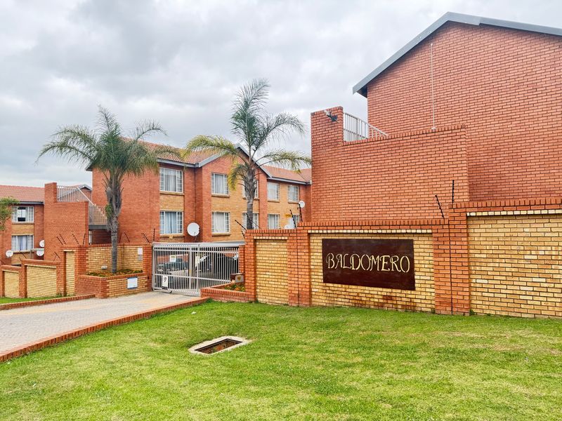 Apartment Pending Sale In Centurion - Photo 6