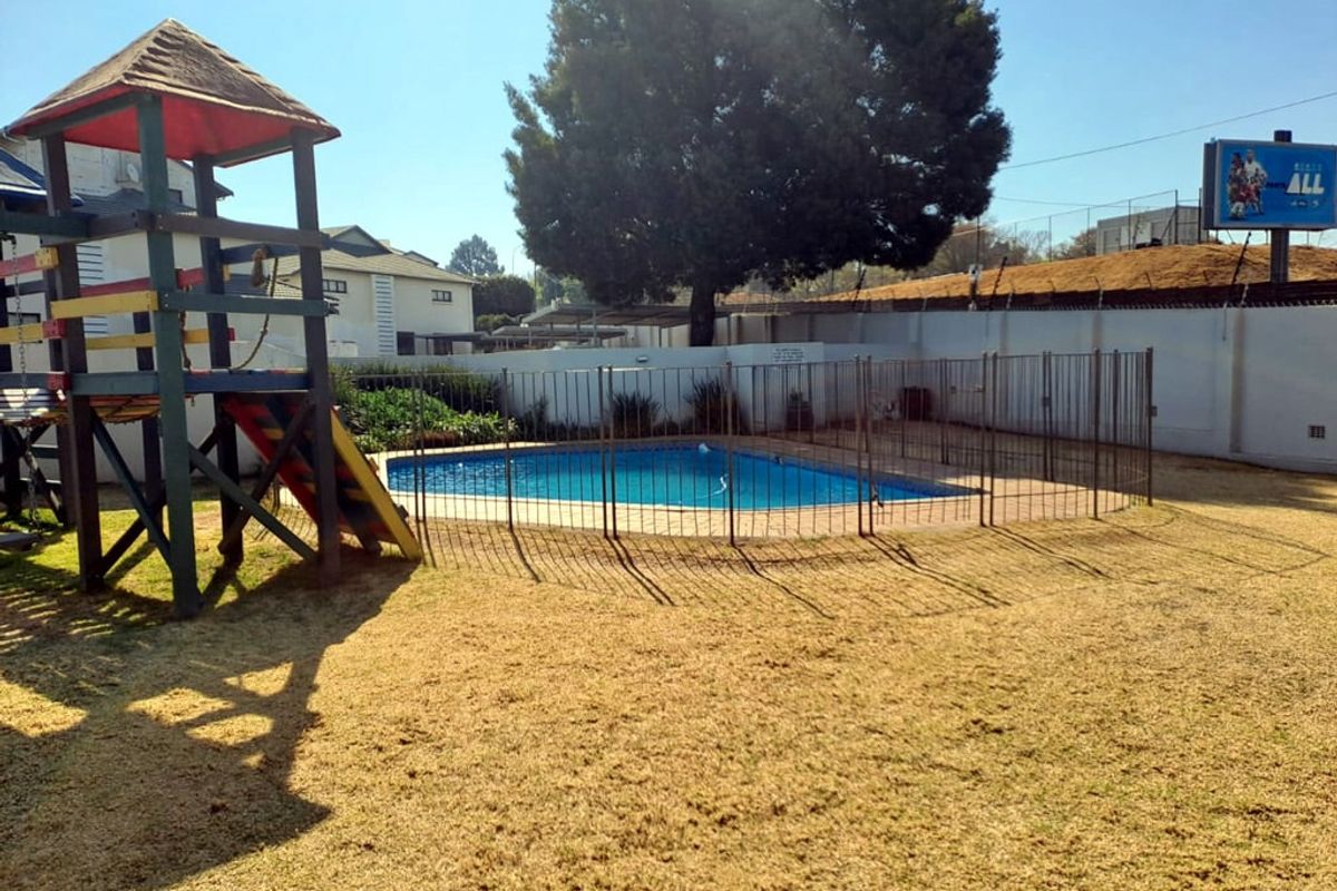 Apartment Pending Sale In Randburg - Photo 3