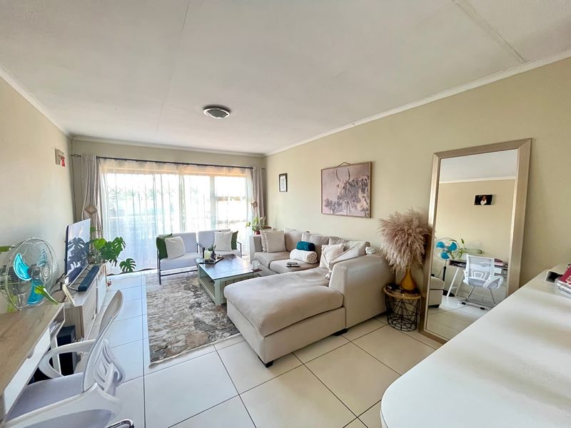 Apartment Pending Sale In Sandton - Photo 3