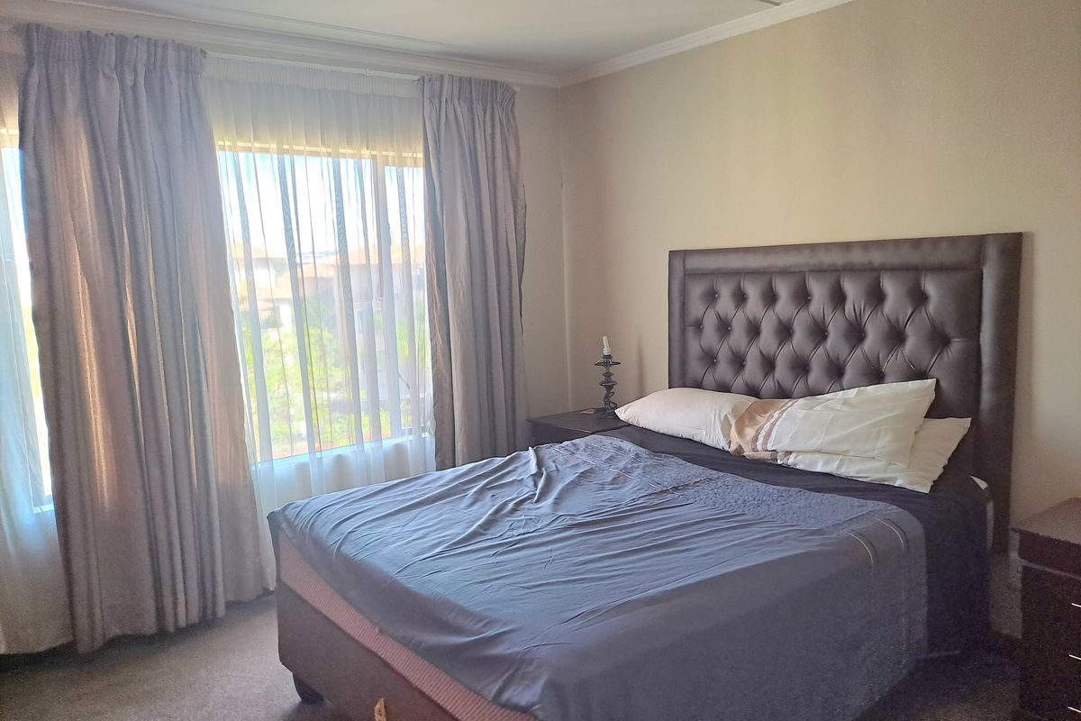 Apartment For Sale In Sandton - Photo 5
