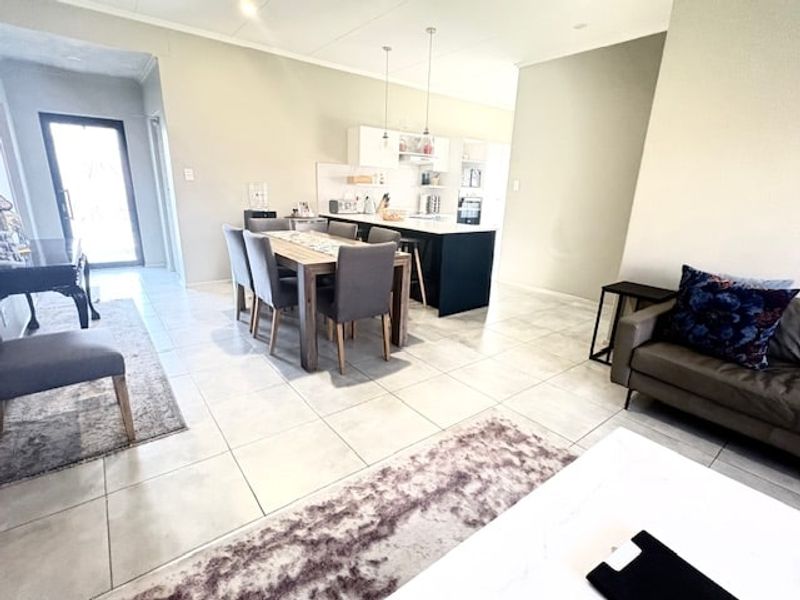 Townhouse For Sale In Midrand - Photo 10