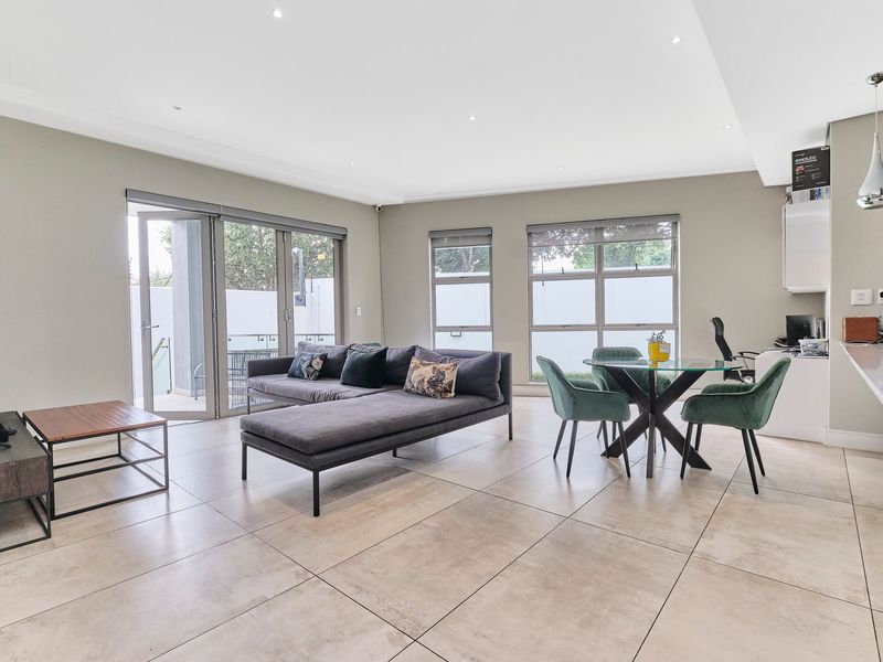 Apartment For Sale In Sandton - Photo 3