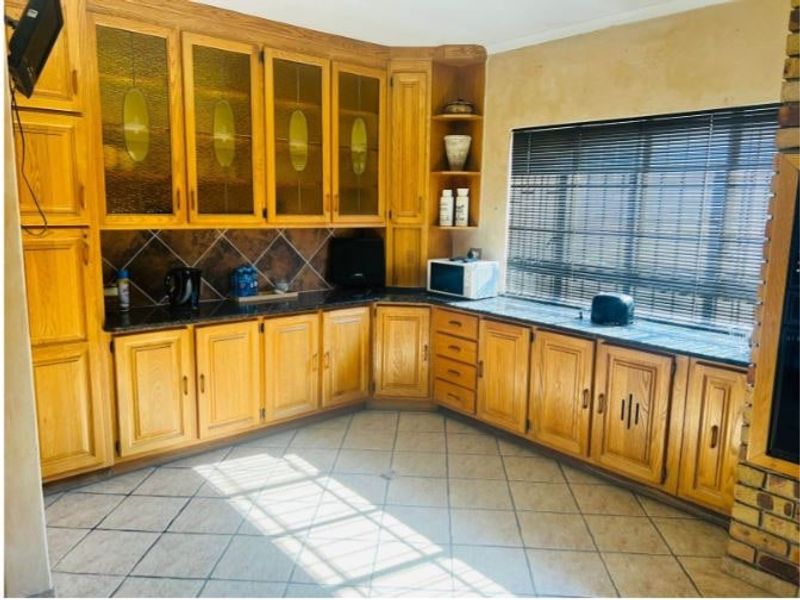 House For Sale In Kempton Park - Photo 3