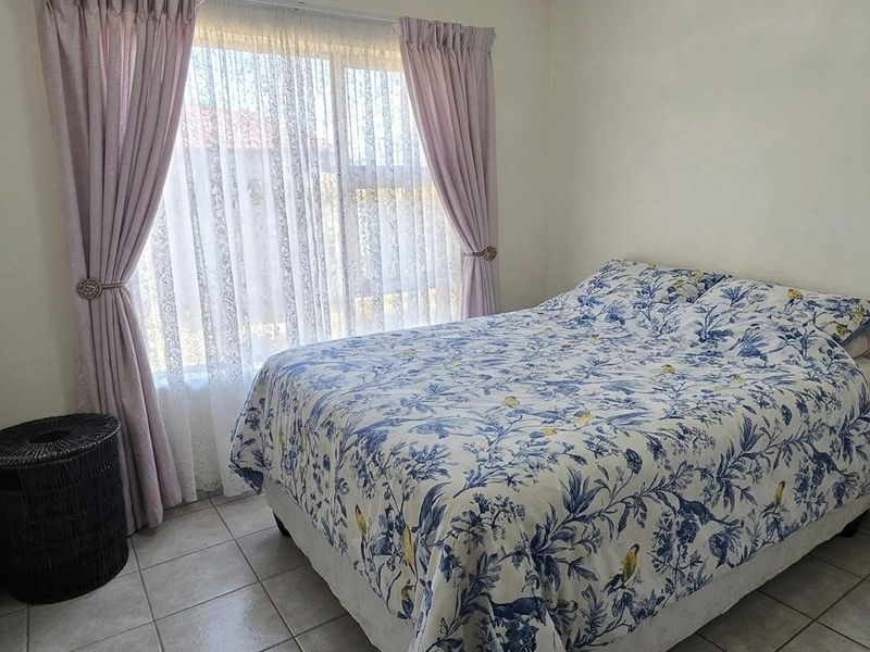 Apartment For Sale In Benoni - Photo 3