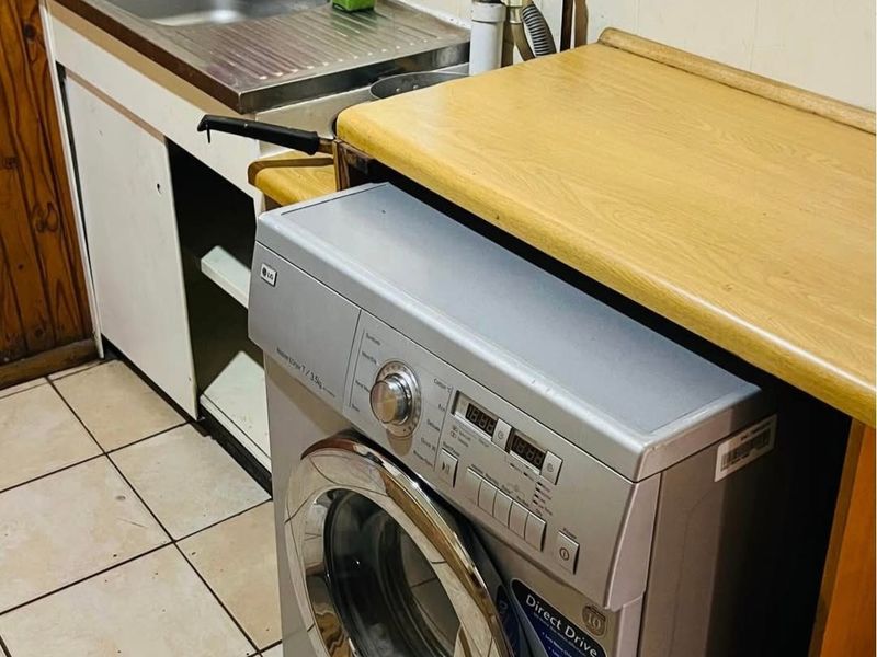 Apartment Rental Monthly In Midrand - Photo 9