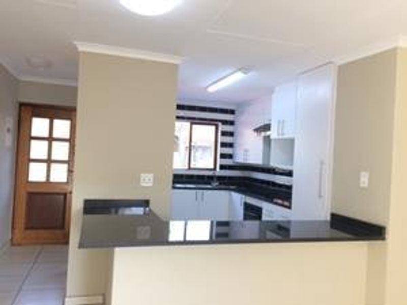 Apartment For Sale In Sandton - Photo 9