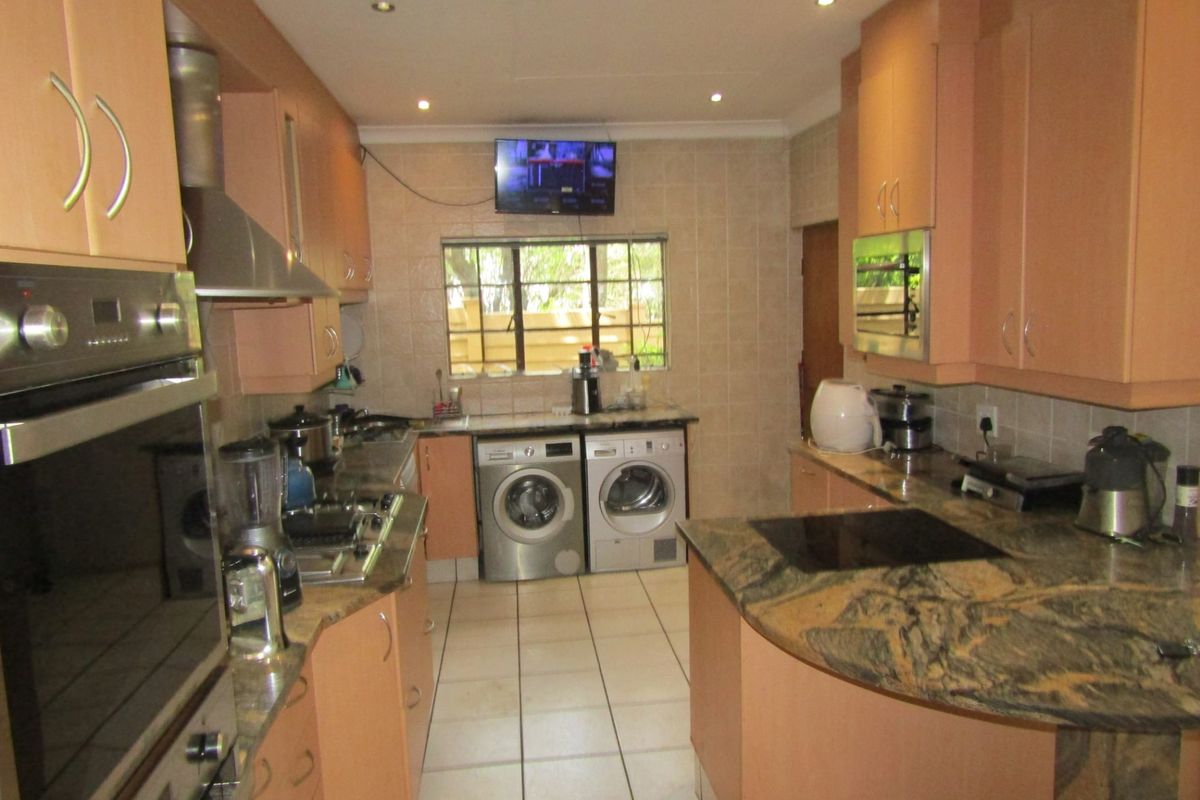 House For Sale In Johannesburg - Photo 3