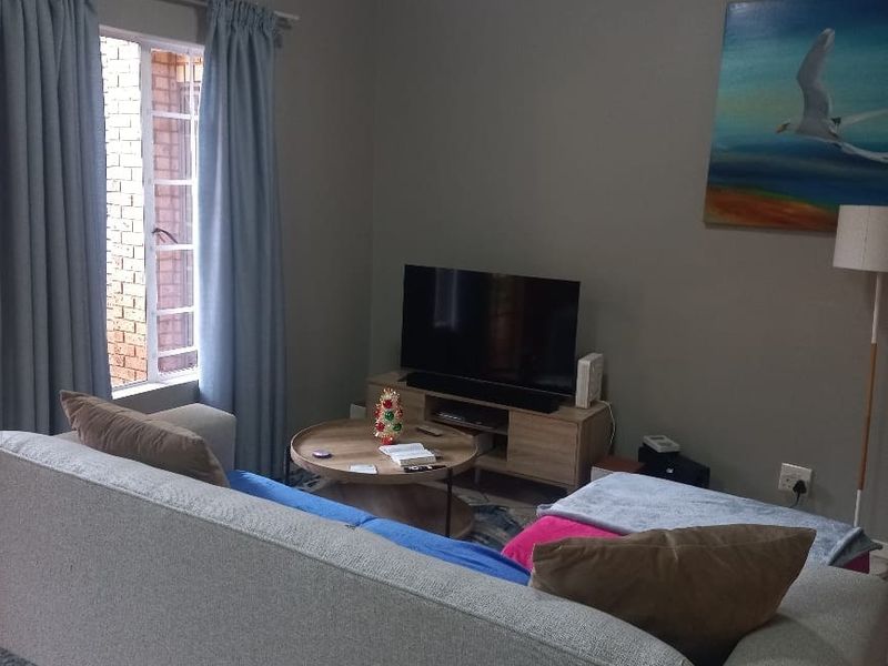 Townhouse Pending Sale In Pretoria - Photo 8