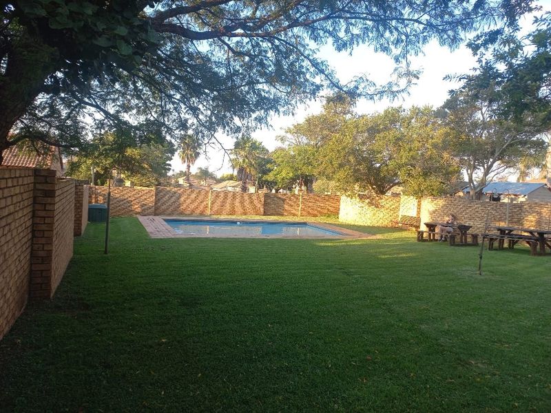 Townhouse Pending Sale In Pretoria - Photo 2