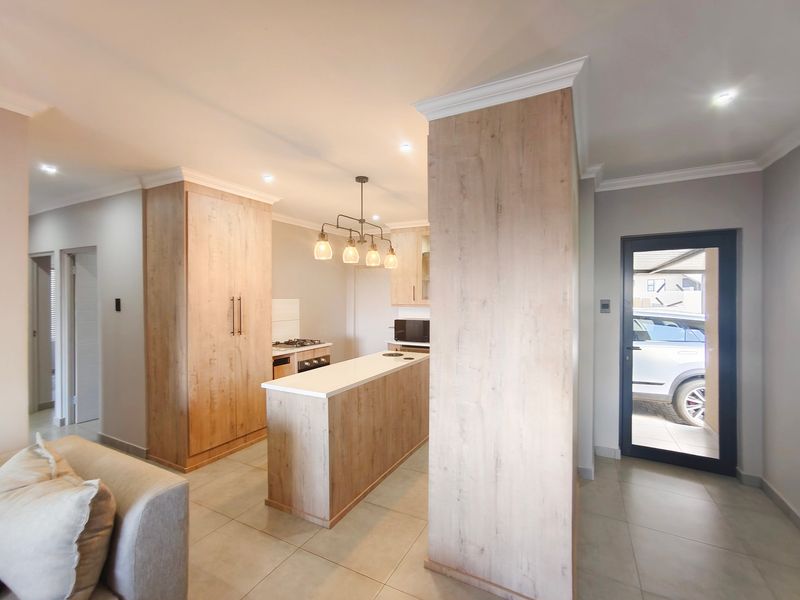 Townhouse For Sale In Bloemfontein - Photo 7