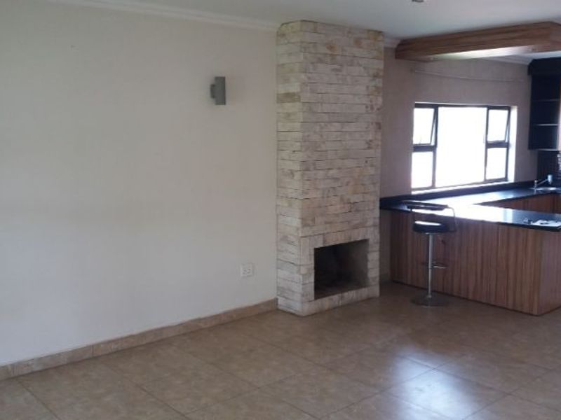 Cluster For Sale In Midrand - Photo 7