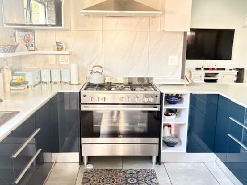 Townhouse For Sale In Midrand - Photo 4