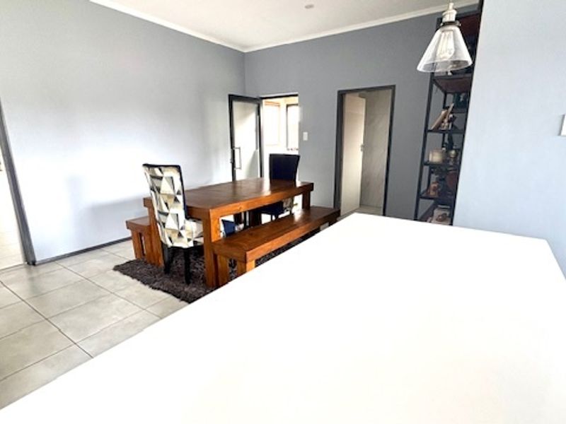 Townhouse For Sale In Midrand - Photo 5