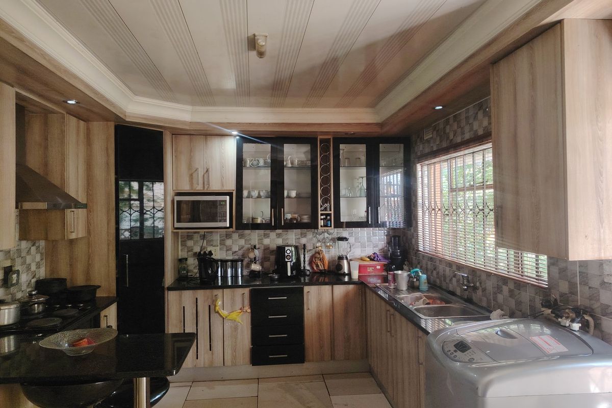 House For Sale In Nigel - Photo 4