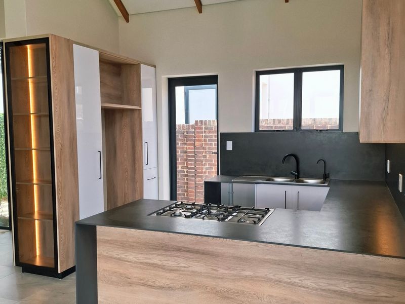 House For Sale In Potchefstroom - Photo 8