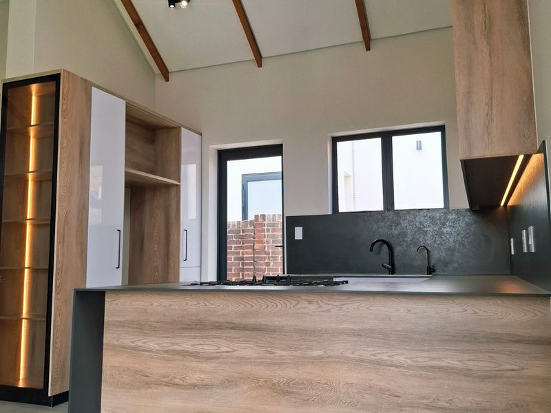 House For Sale In Potchefstroom - Photo 7