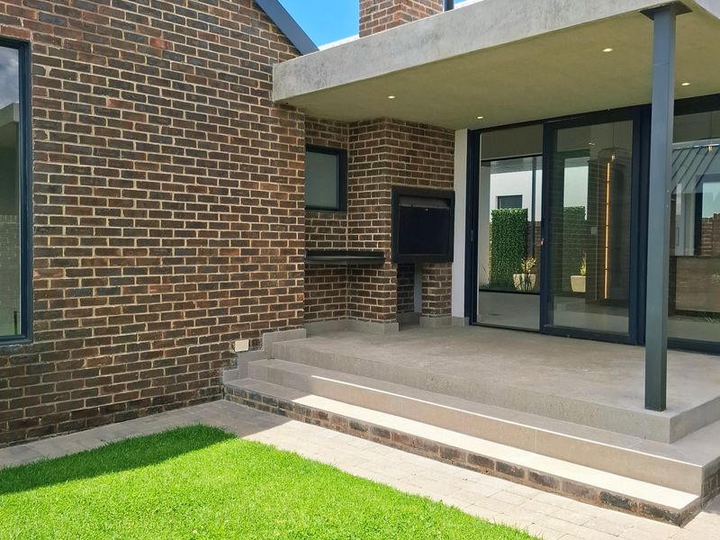 House For Sale In Potchefstroom - Photo 3