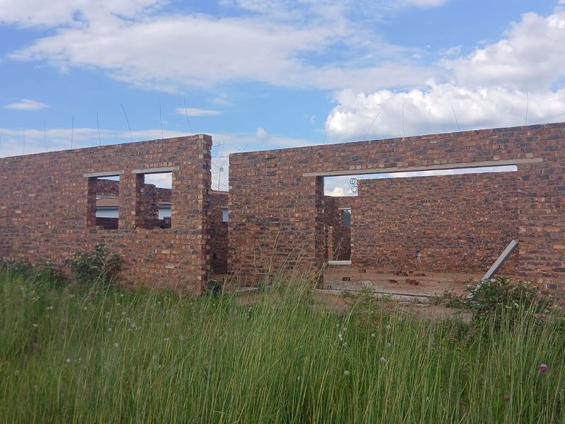 House For Sale In Rayton - Photo 9