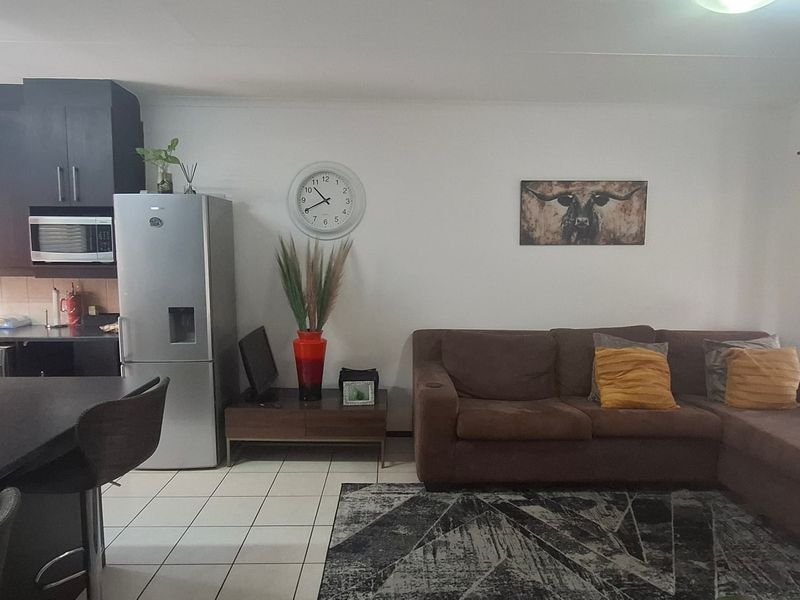 Townhouse For Sale In Roodepoort - Photo 6