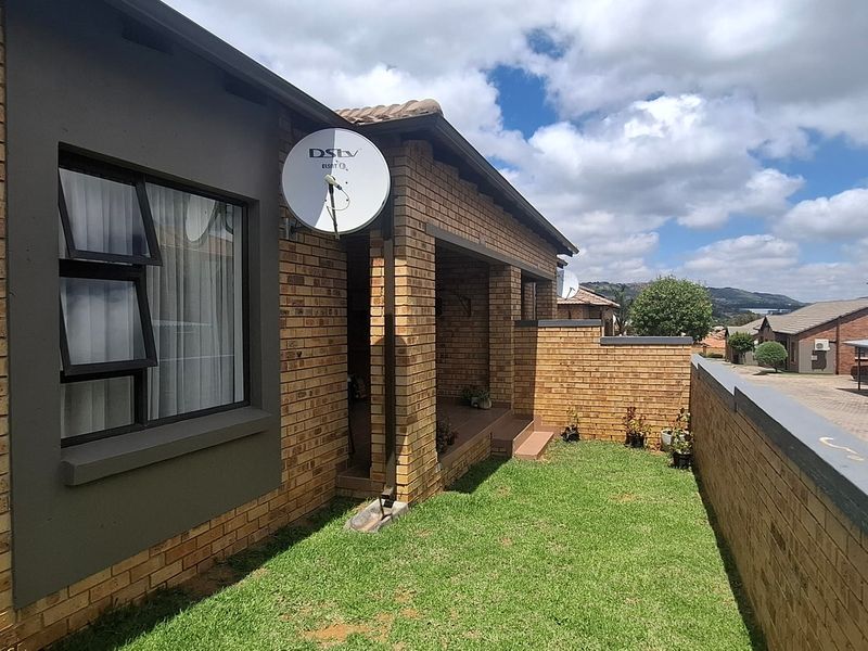 Townhouse For Sale In Roodepoort - Photo 2