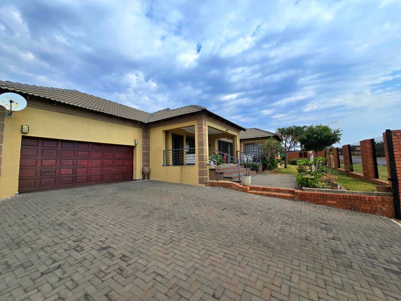 House For Sale In Middelburg - Photo 4