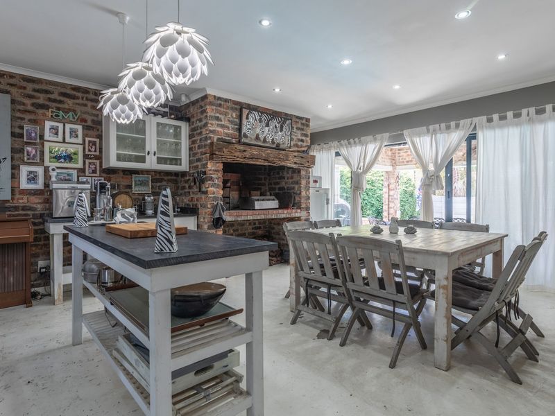 House Pending Sale In Cape Town - Photo 7