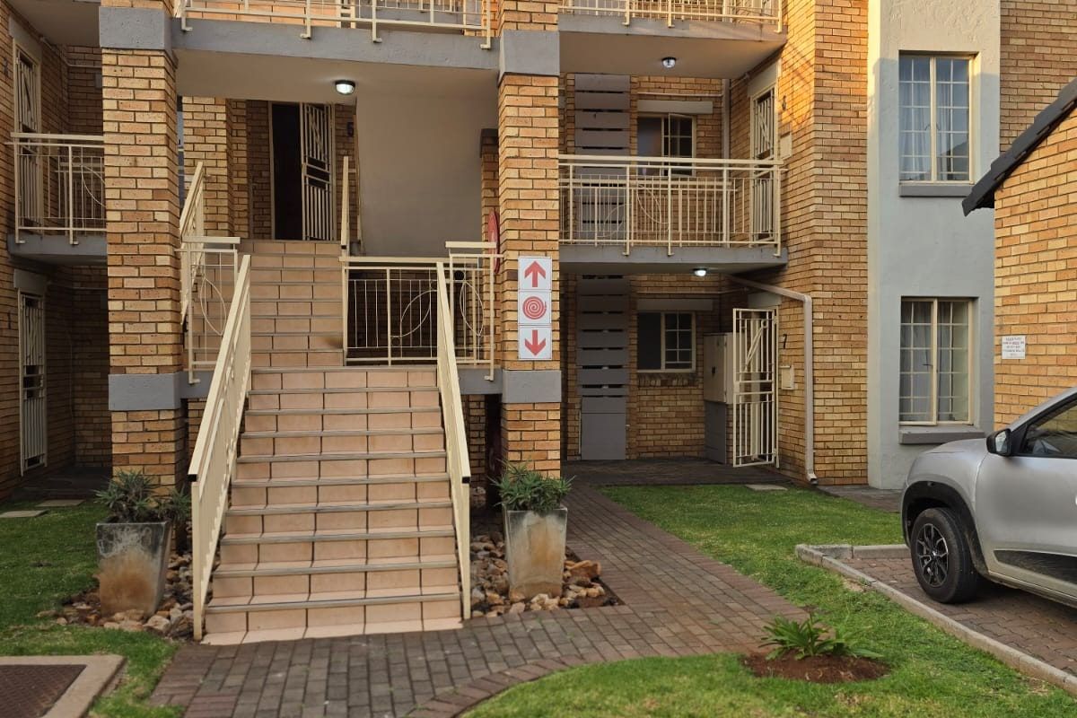Apartment For Sale In Centurion - Photo 2