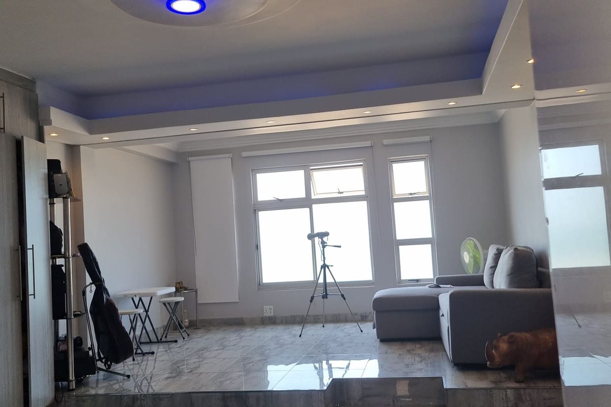 Apartment For Sale In Durban - Photo 3