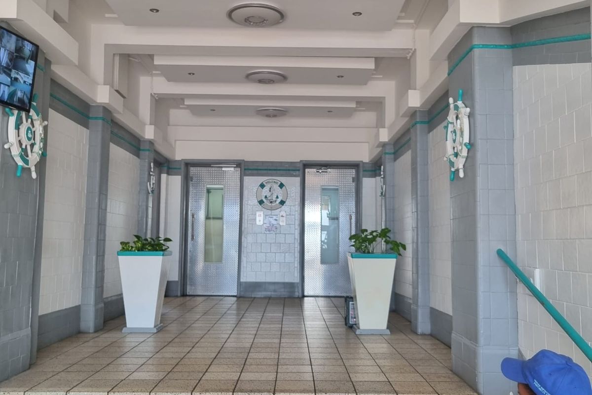 Apartment For Sale In Durban - Photo 2
