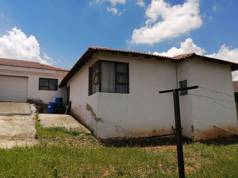 House For Sale In Johannesburg - Photo 4
