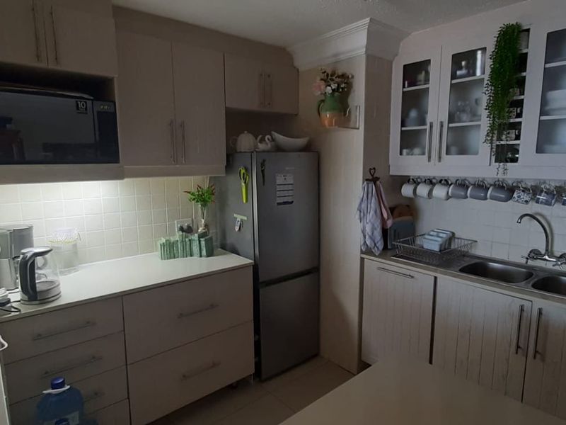 Apartment For Sale In Margate - Photo 9