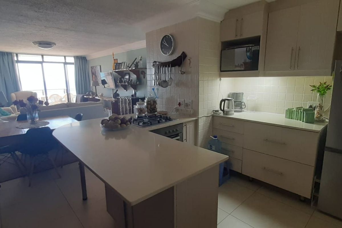 Apartment For Sale In Margate - Photo 5