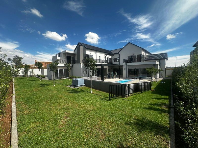 House For Sale In Centurion - Photo 2