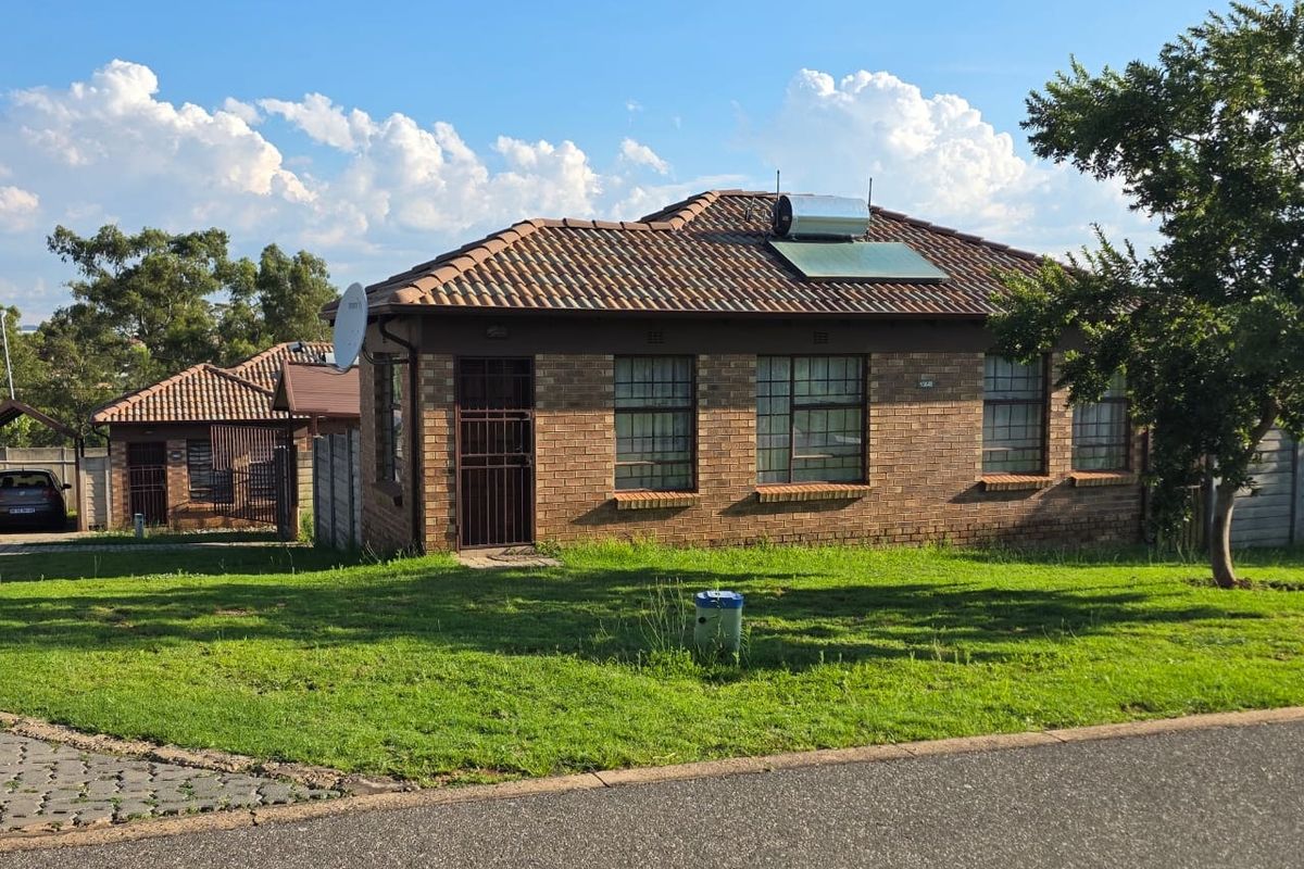 House For Sale In Centurion - Photo 2