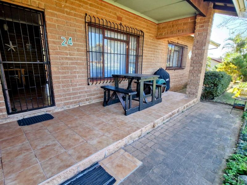 House For Sale In Trafalgar - Photo 3