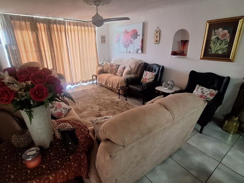 Apartment For Sale In Margate - Photo 10