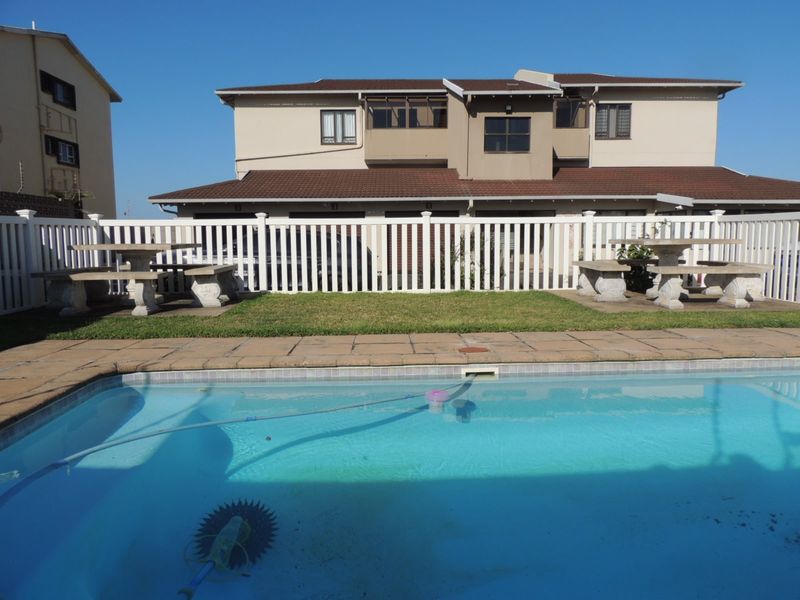 Apartment For Sale In Margate - Photo 1