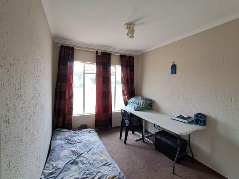 Apartment For Sale In Edenvale - Photo 9