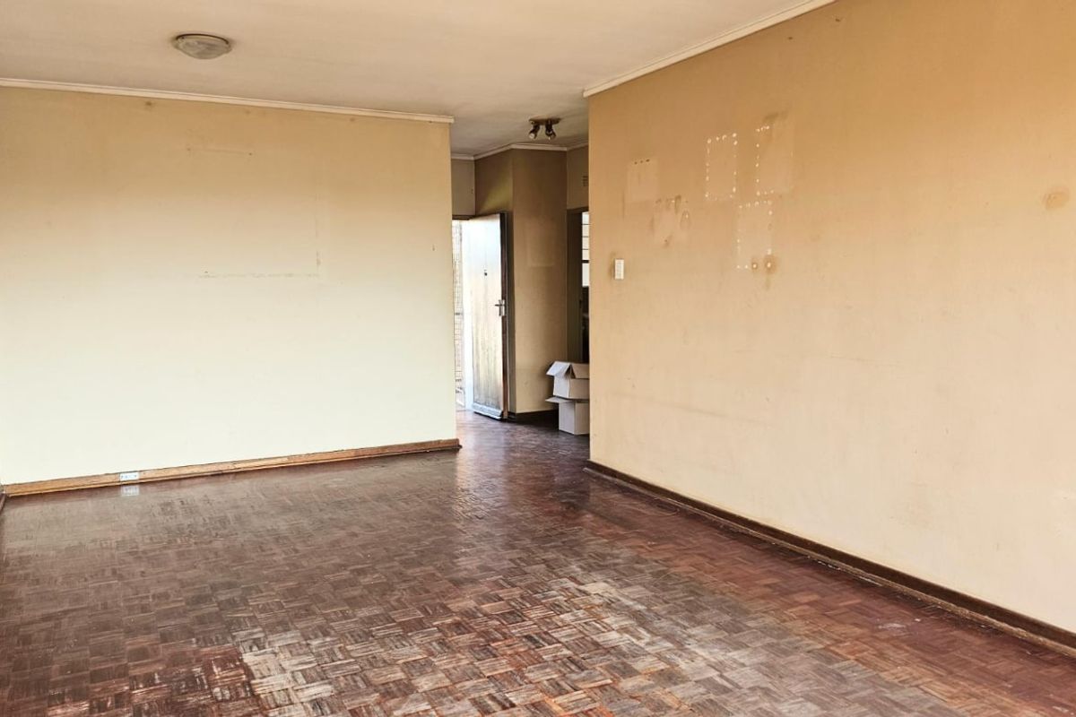 Apartment For Sale In Germiston - Photo 5