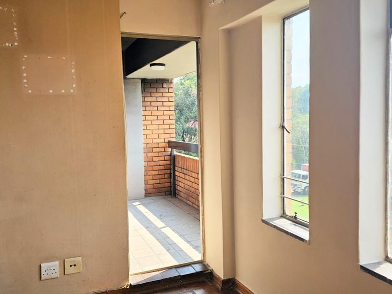 Apartment For Sale In Germiston - Photo 2