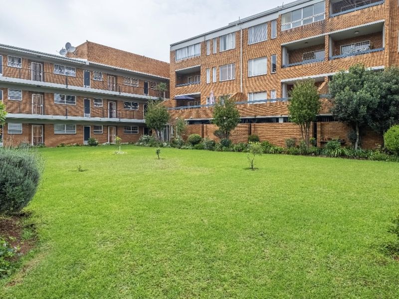 Apartment For Sale In Germiston - Photo 8