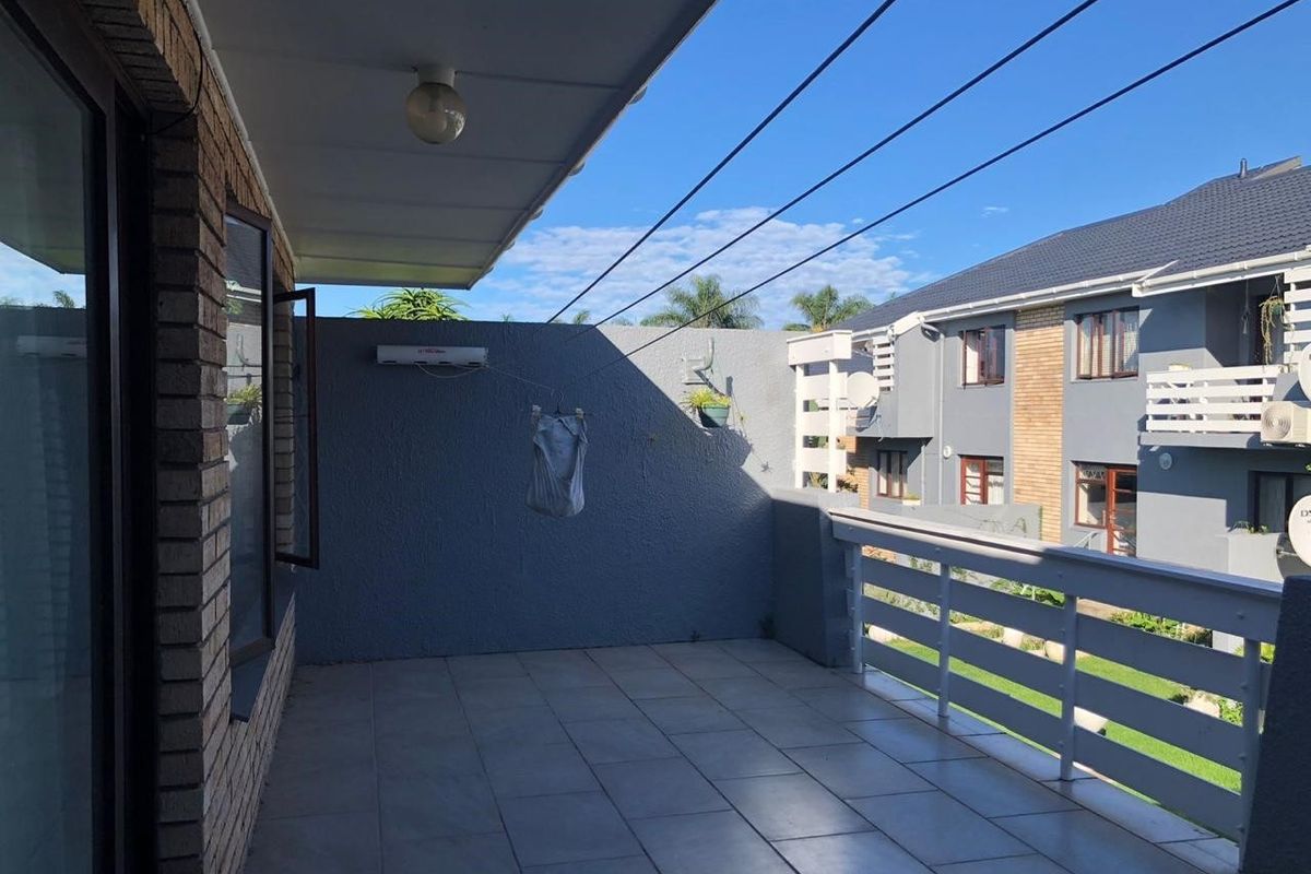 Townhouse For Sale In East London - Photo 5
