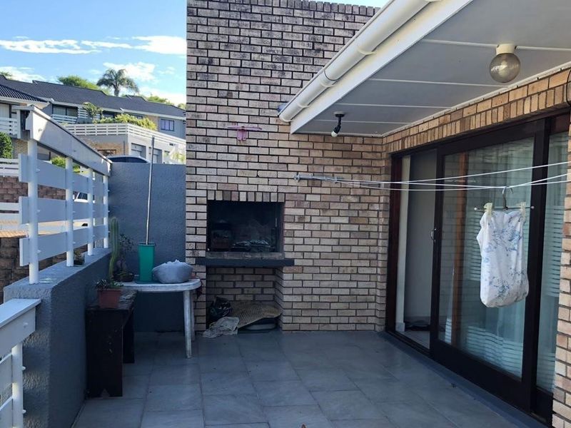 Townhouse For Sale In East London - Photo 6