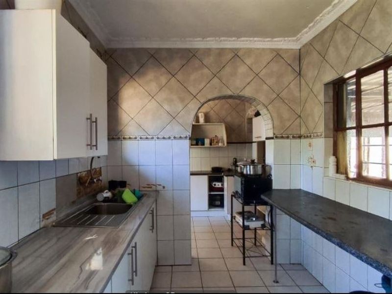 House For Sale In Kempton Park - Photo 5