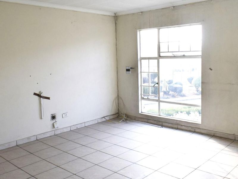 Apartment For Sale In Boksburg - Photo 8