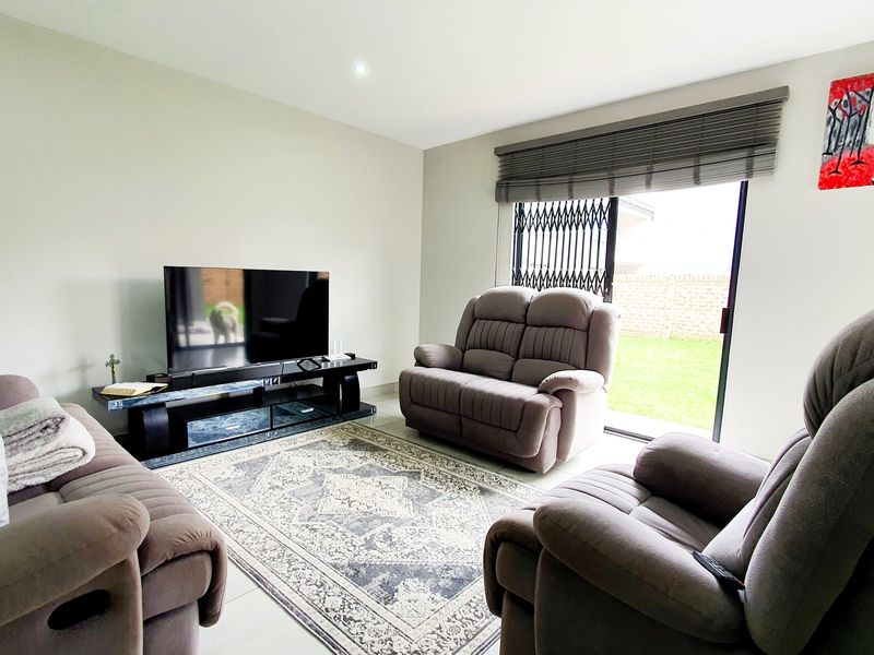 House For Sale In Boksburg - Photo 3